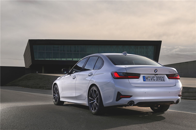 1615454303567310.jpg BMW-3-Series-Sedan--G20--6421_126.jpg