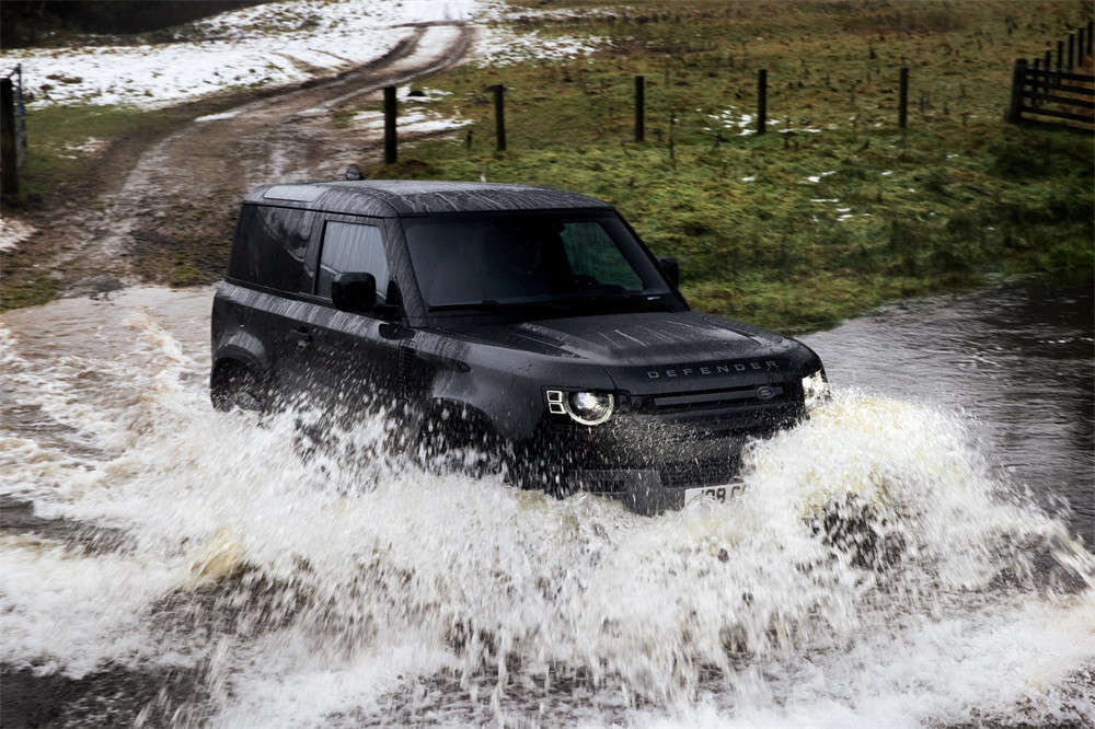 1659954694403031.jpg Land-Rover-Defender-90-V8-off-road.jpg